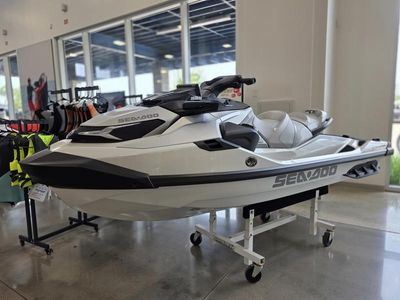 2026 Sea-Doo GTX Limited 325 White Pearl Premium - Photo 4