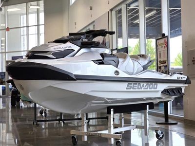 2026 Sea-Doo GTX Limited 325 White Pearl Premium - Photo 2