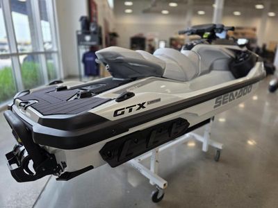 2026 Sea-Doo GTX Limited 325 White Pearl Premium - Photo 14