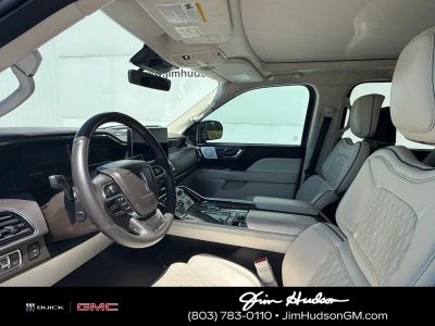 2022 Lincoln Navigator - Photo 8