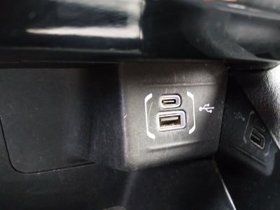 2024 Jeep Compass - Photo 16