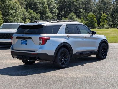 2023 Ford Explorer - Photo 5