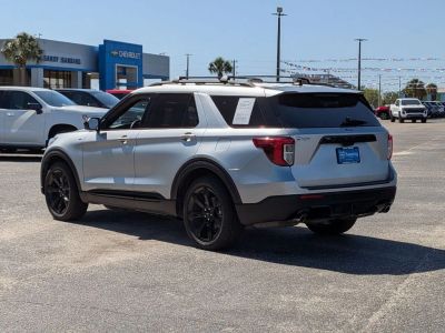 2023 Ford Explorer - Photo 3
