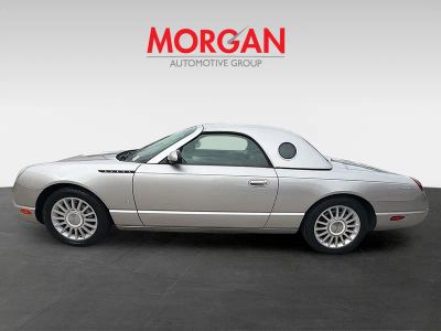 2004 Ford Thunderbird — interior view