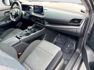 2023 Nissan Rogue — photo 13 view