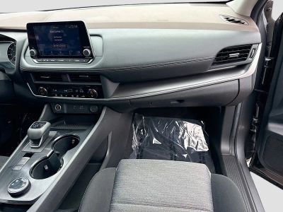2023 Nissan Rogue — photo 17 view
