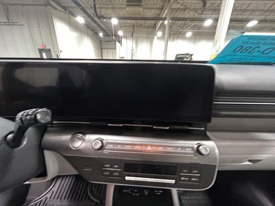 2025 Hyundai Kona — photo 11 view
