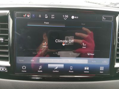2024 Chrysler Pacifica — photo 18 view