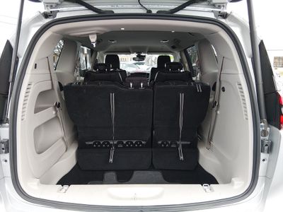 2024 Chrysler Pacifica — photo 11 view