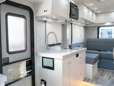 2024 Pleasure Way PLATEAU XL - Photo 5