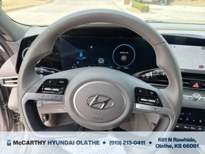 2023 Hyundai Elantra - Photo 6