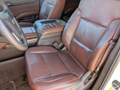 2016 Chevrolet Suburban — photo 10 view