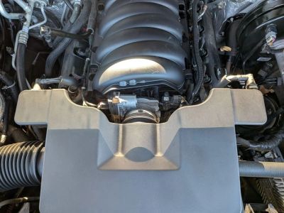 2016 Chevrolet Suburban — photo 9 view