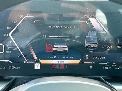 2026 BMW 7 Series — photo 9 view