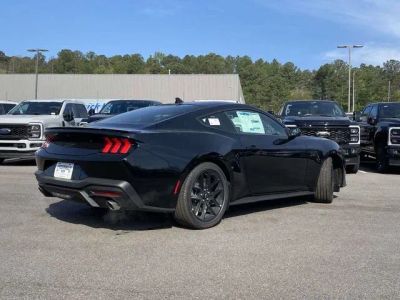 2026 Ford Mustang - Photo 3