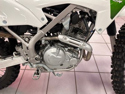 2026 Kawasaki KLX230R S - Photo 7