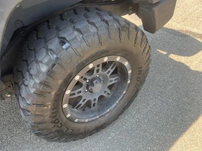 2017 Jeep Wrangler — detail view