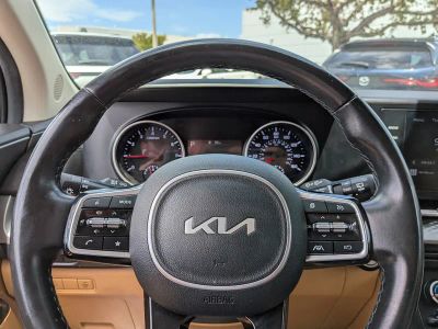 2022 Kia Carnival — photo 28 view