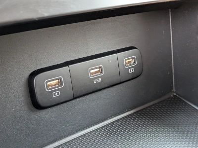 2022 Kia Carnival — photo 32 view