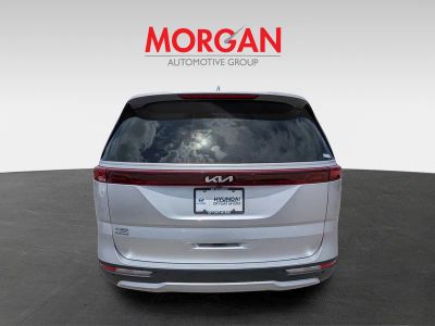 2022 Kia Carnival — detail view