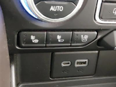 2023 GMC Yukon - Photo 18