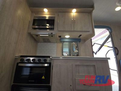 2025 Gulf Stream RV Vintage Yellowstone - Photo 25
