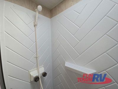 2025 Gulf Stream RV Vintage Yellowstone - Photo 35