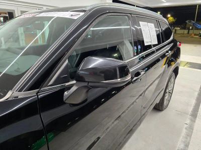 2021 Toyota Highlander — photo 11 view