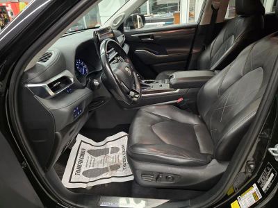 2021 Toyota Highlander — photo 17 view