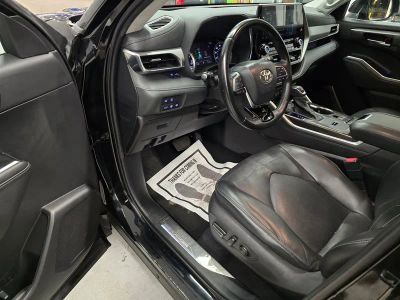 2021 Toyota Highlander — photo 16 view