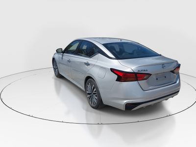 2024 Nissan Altima — detail view