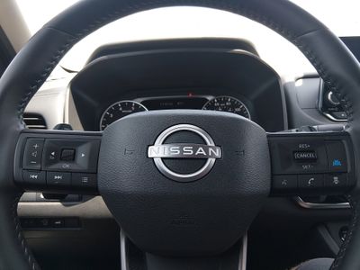 2025 Nissan Rogue — photo 12 view