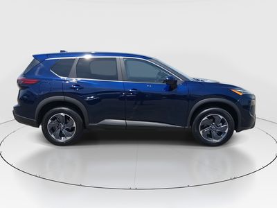 2025 Nissan Rogue — photo 8 view