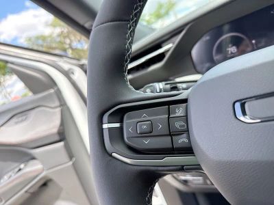 2026 Jeep Cherokee — photo 13 view