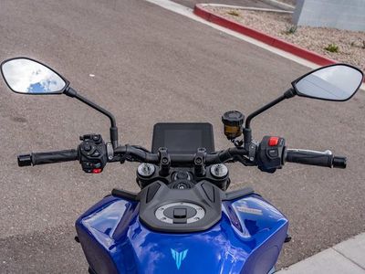 2025 Yamaha MT-09 - Photo 14