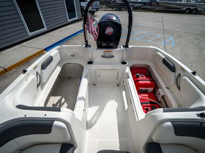 2019 Bayliner Element E18 - Photo 21