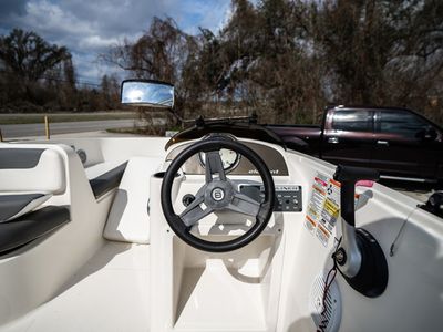 2019 Bayliner Element E18 - Photo 11