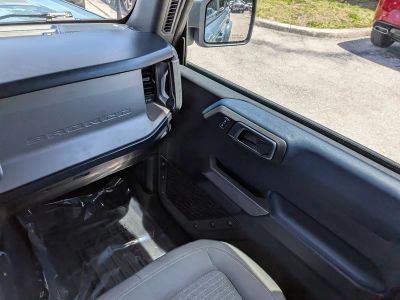 2021 Ford Bronco — photo 18 view