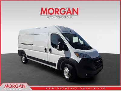 2026 Ram ProMaster 2500 High Roof in White — front three-quarter view