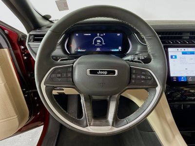 2024 Jeep Grand Cherokee — photo 9 view
