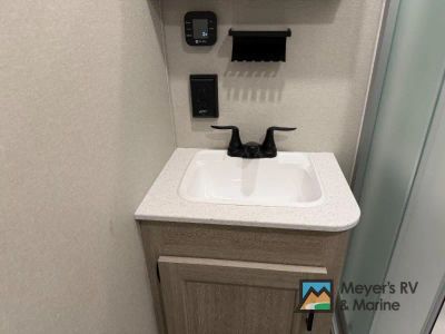 2026 Coachmen RV Catalina Legacy Edition - Photo 17