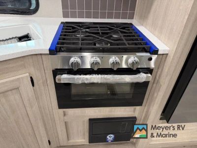 2026 Coachmen RV Catalina Legacy Edition - Photo 8