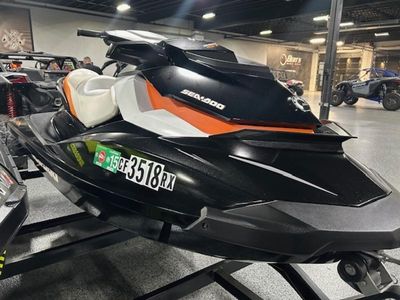 2014 Sea-Doo GTISE - Photo 2