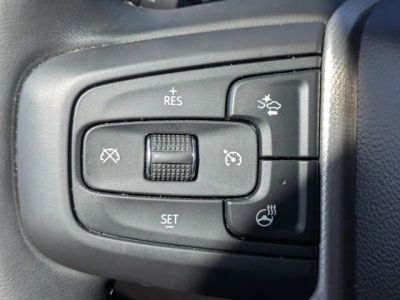 2025 GMC Sierra 3500HD — photo 15 view