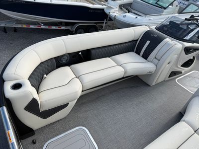 2026 Barletta Lusso L25UC - Photo 14