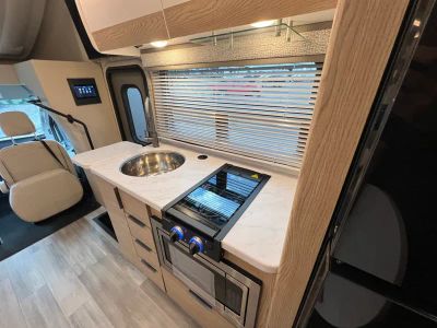 2027 Thor Motor Coach GEMINI — photo 8 view