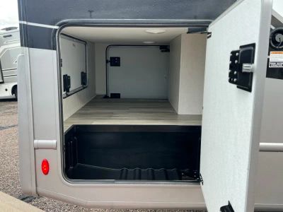 2027 Thor Motor Coach GEMINI — photo 23 view