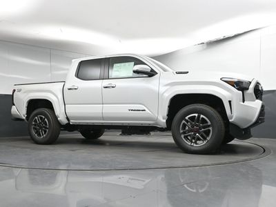 2025 Toyota Tacoma i-FORCE MAX TRD Sport i-FORCE MAX Truck Double Cab — photo 21 view