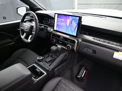 2025 Toyota Tacoma i-FORCE MAX TRD Sport i-FORCE MAX Truck Double Cab — photo 18 view