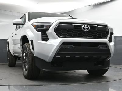 2025 Toyota Tacoma i-FORCE MAX TRD Sport i-FORCE MAX Truck Double Cab — photo 20 view